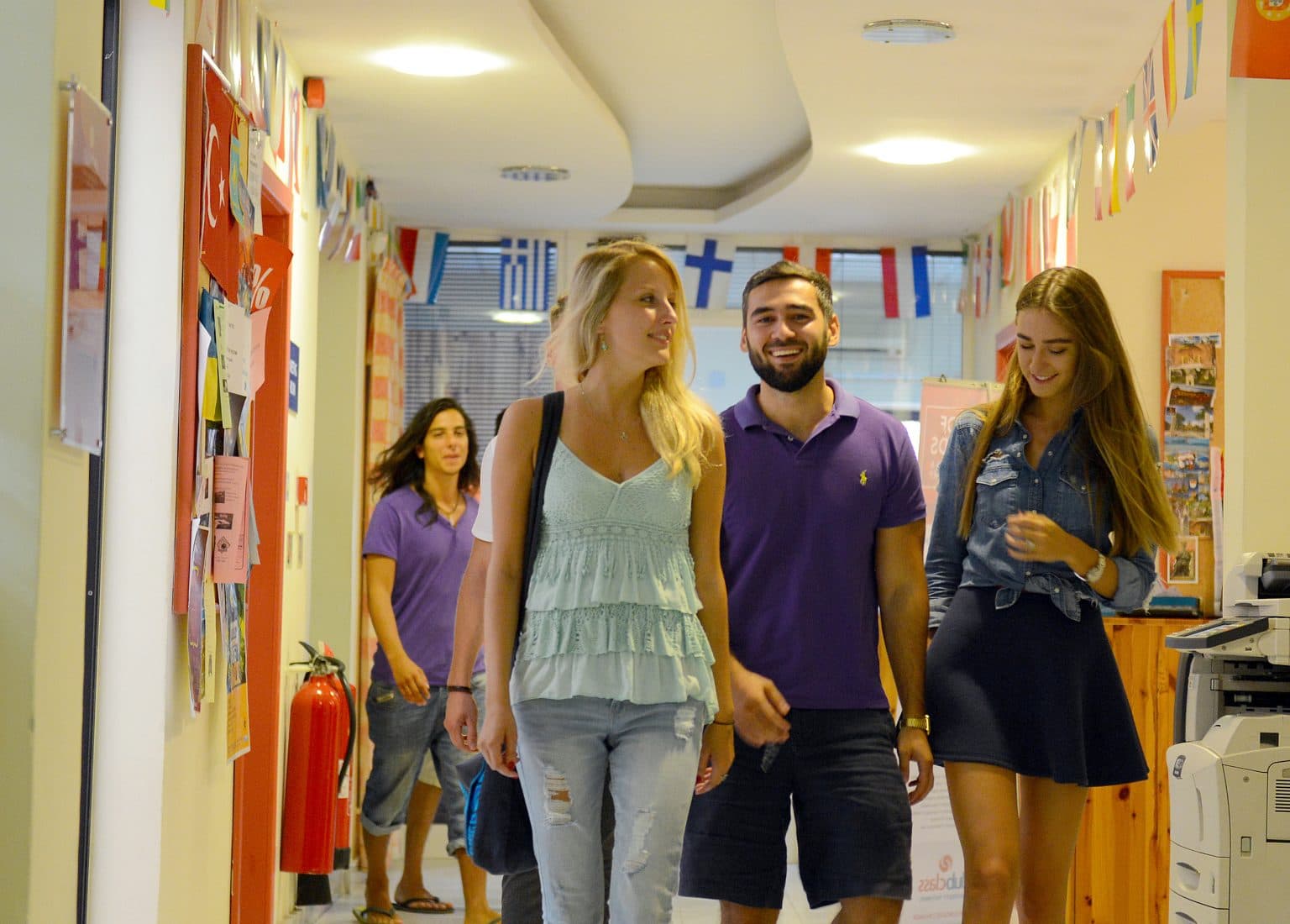 Kampüs Yaşamı ve Tesisler 2